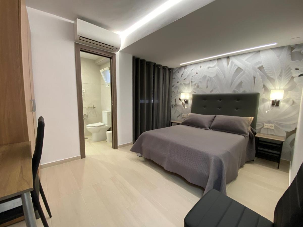 Hostal La Pilarica 마르베야 외부 사진