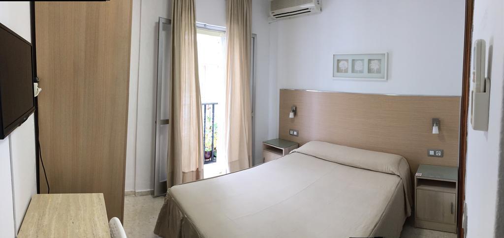 Hostal La Pilarica 마르베야 외부 사진