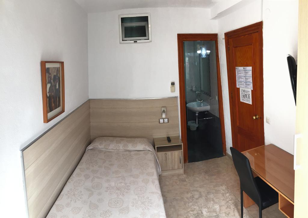 Hostal La Pilarica 마르베야 외부 사진