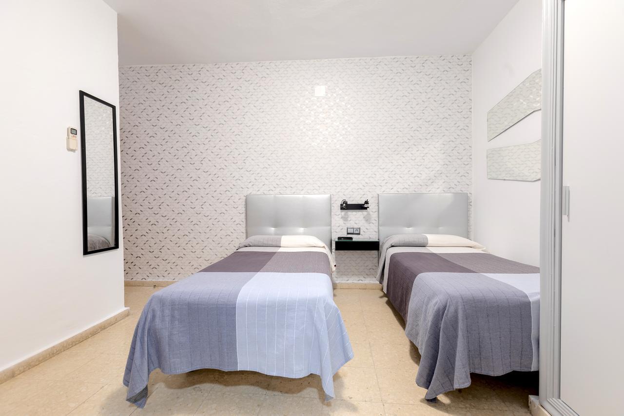 Hostal La Pilarica 마르베야 외부 사진