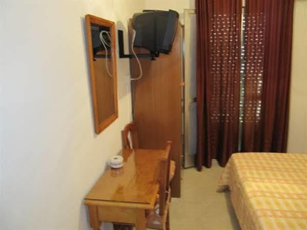 Hostal La Pilarica 마르베야 외부 사진