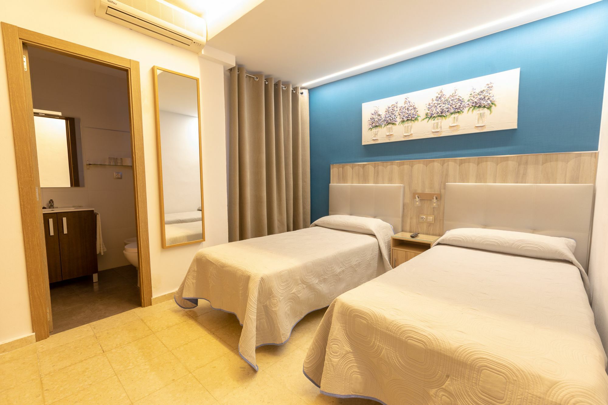 Hostal La Pilarica 마르베야 외부 사진